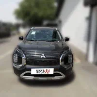 میتسوبیشی اوتلندر M-LINE /دو دف/هد آپ