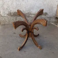 دو عدد پایه میز مناسب صبحانه یا ناهارخوری