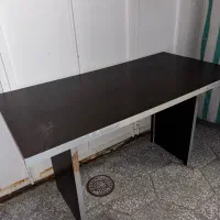 میز تحریر چوبی