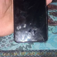 دوتا گوشی کار کرده و نیاز به تعمیر داره ال سی دی