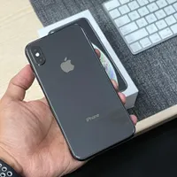 اپل iPhone XS با حافظهٔ ۲۵۶ گیگابایت