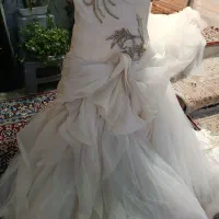 لباس عروسی