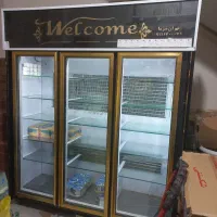 یخچال ویترینی ۱.۵ سال کارکرد