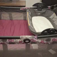 تخت کنار مادر گراکو