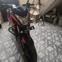 باجاج ان اس 150