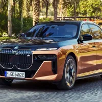 استخدام کارمند خانم