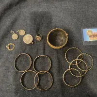 100 گرم طلا 200 تومان بالای تابلو|جواهرات|بندر دیر, |دیوار