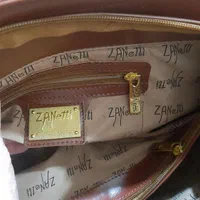 کیف چرم برند زانتی نونو .مشخصه توی عکس|کیف، کفش، کمربند|اهواز, فاز ۲ پادادشهر|دیوار