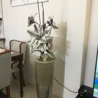 گلدان پایه بلند