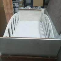 گهواره سیسمونی نو|تخت و صندلی بچه|مشهد, انقلاب|دیوار