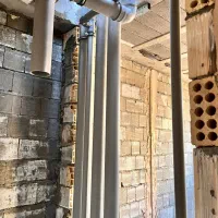 تاسیسات و لوله کشی اب فاظلاب پمپ و تانک شیر الات