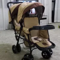 کالسکه دوقلو تمیز مرتب