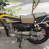 موتورسیکلت پیشرو 200