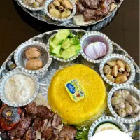 آشپز ایرانی و صندوقدار