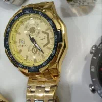 ساعت مچی|ساعت|قم, باغ شازده|دیوار