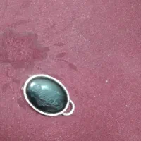 نگین حدید گردنی