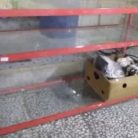 ویترین شیشه ای سالم