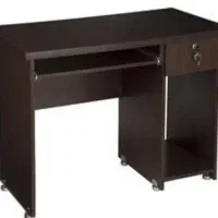 میز چوبی کامپیوتر  زیر قیمت ۱/۵۰۰ مشابه عکس بالا