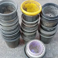 تعدادی گلدان کارکرده سالم