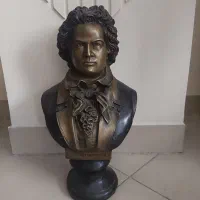 مجسمه بتهون برنز