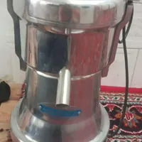 آبمو گیر سالم بدون ایراد|آبمیوه‌گیر و آب‌مرکبات‌گیر|کوهدشت, |دیوار