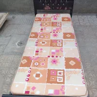 تخت فلزی تک‌نفره بزرگسال
