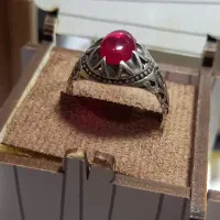 انگشتر نقرهٔ مردانه (یاقوت سرخ آفریقایی اصل)