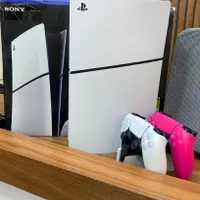 Ps5 slim دو دسته فول بازی با پایه شارژ و کیف|کنسول، بازی ویدئویی و آنلاین|قم, عمار یاسر|دیوار