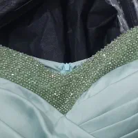 لباس مجلسی|لباس|گلستان (تهران), |دیوار