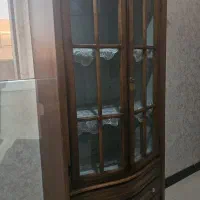 دکور کمدی چوبی شیشه‌ای دو درب با کشو|بوفه، ویترین، کنسول|اهواز, کیان اباد|دیوار