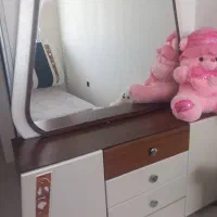 تخت خواب وسیله‌ای منزل