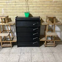 جاکفشی و پایه گلدان