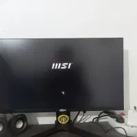 سیستم گیمینگ با مانیتور