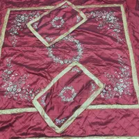 رو تختی آلبالویی