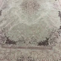 یک تخته فرش ۱۲ متری رنگ کرم