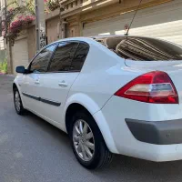 مگان ۲۰۰۰ اتومات