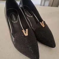 کفش مجلسی مشکی درحدنوسایز۳۷و۳۸