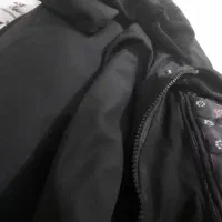 کاپشن|لباس|دیواندره, |دیوار