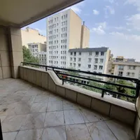 ۱۲۴ متر سعادت آباد بالای کاج مروارید