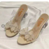 کفش مجلسی پاشنه بلند