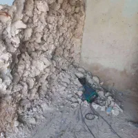 تخریب کار ساختمان و تکاندن کچ سرامیک|خدمات پیشه و مهارت|برازجان, |دیوار