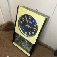 ساعت دیواری قدیمی سالم