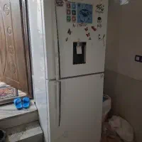 یخچال درحد نوع و یک عدد گاز پنج شعله