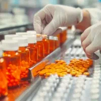 کارگر ساده با جای خواب و غذا(شرکت دارویی)