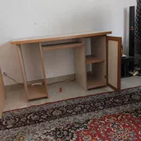 سلام میز کامپیوتر سالم فقط به یک عدد لولانیازدارد