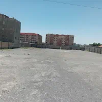 یک زمین ۳۲۰۰ چهار دیواری داری برق واب اماده بلوک