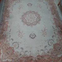 یک عدد فرش ۹ متری