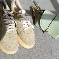 کیف و کفش|لباس|اصفهان, لاله|دیوار