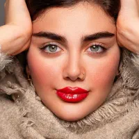 کاشت ابرو رایگان ویژه مدل ها
