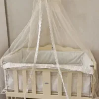تخت گهواره ای کودک